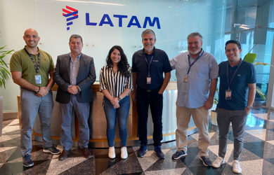 LATAM Cargo recibe la re-certificación CEIV Lithium Battery por parte de IATA.