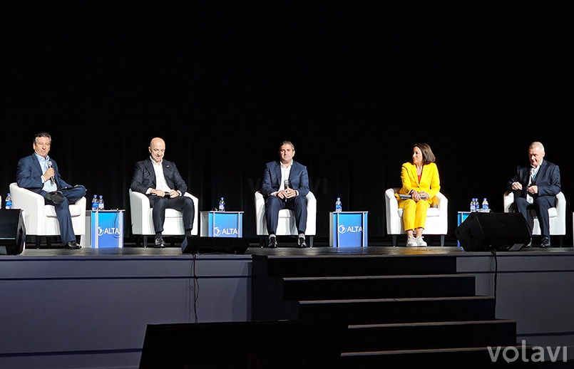 Actores de la industria aérea explican el potencial de Latinoamérica y el Caribe durante el ALTA Leaders Forum 2024.