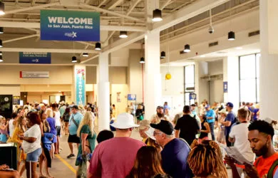 Zona de llegadas del Aeropuerto Internacional Luis Muñoz Marín de San Juan, Puerto Rico.