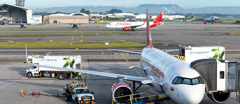 Airbus A320neo de Avianca (N940AV), próximo a salir del Aeropuerto El Dorado de Bogotá.