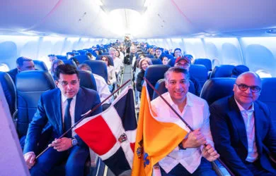 Lanzamiento de la ruta entre Santo Domingo y Newark de Arajet.