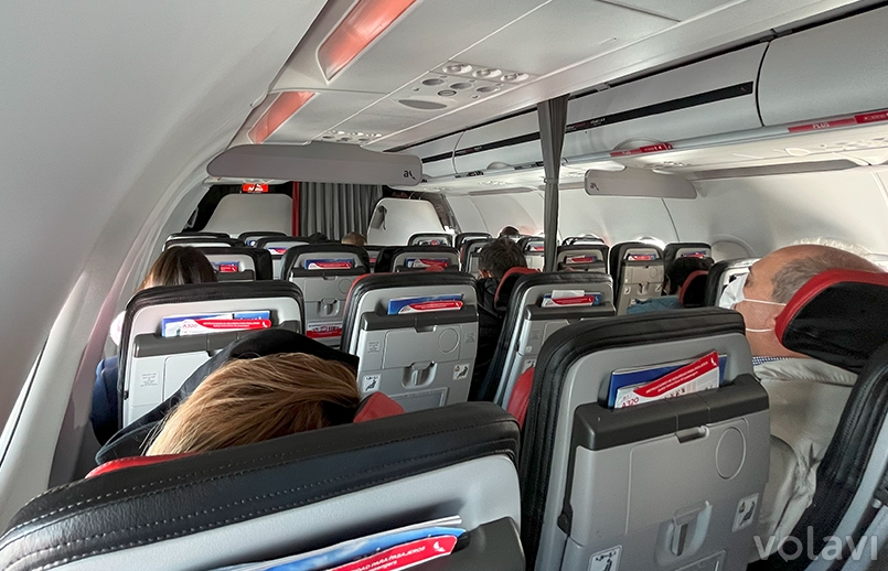 Cabina de pasajeros Airbus A320 Avianca. Cabina de pasajeros Airbus A320 Avianca.