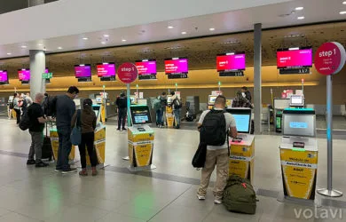 Módulos de autoservicio para registro de equipaje de bodega en Avianca.