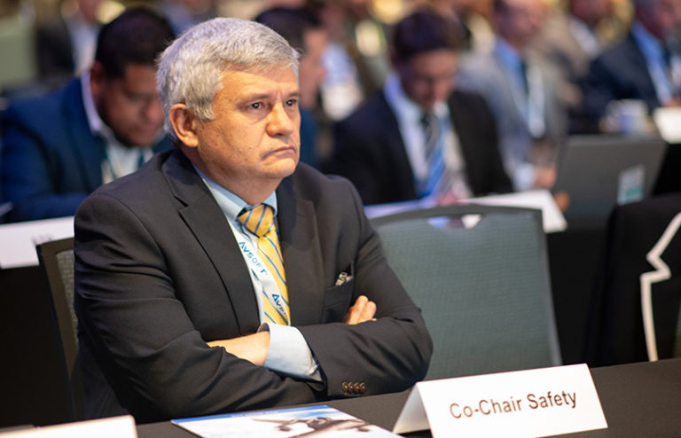 Herman Schumacher, vicepresidente de operaciones y seguridad de Arajet.