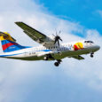 ATR 42 de Satena (matrícula HK-5114), aterrizando.