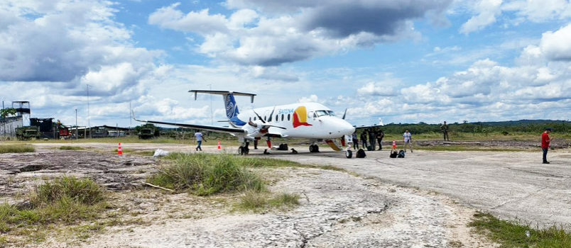 Beechcraft 1900 de Satena en el Aeródromo de Araracuara.