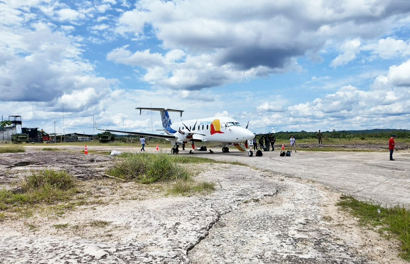Beechcraft 1900 de Satena en el Aeródromo de Araracuara.