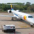 Embraer 145 de Satena en el Aeropuerto Ernesto Cortissoz de Barranquilla.