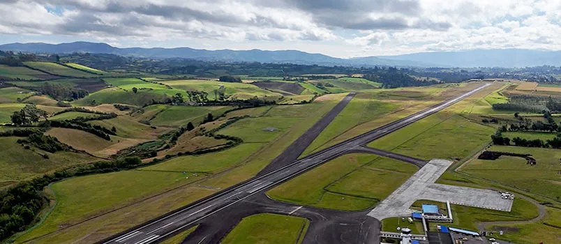 Inician obras de modernización del Aeropuerto San Luis de Ipiales Vista aérea del Aeropuerto San Luis de Ipiales, Nariño.