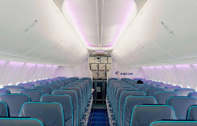Nueva cabina de los Boeing 737 MAX 8 de Arajet.