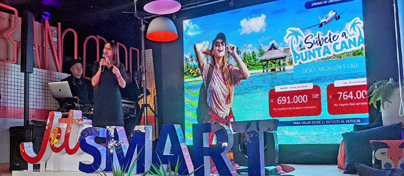 Carolina Ruiz, gerente de ventas de JetSmart para Colombia anuncia el lanzamiento de Punta Cana.