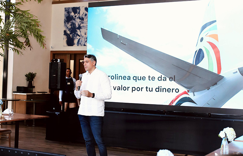 Víctor Pachecho, CEO de Arajet durante la celebración del tercer aniversario.