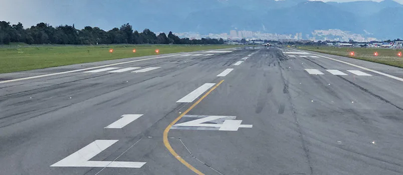 Pista 14L del Aeropuerto ElDorado de Bogotá.
