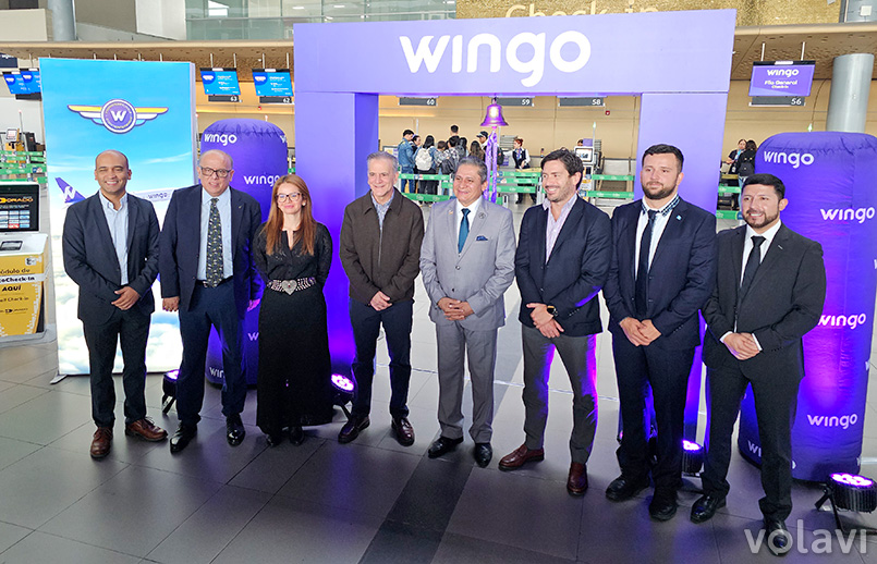 Autoridades celebran el inicio de la ruta entre Bogotá y Ciudad de Guatemala de Wingo.