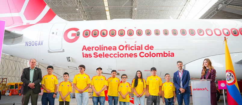 Airbus A320 de Avianca con esquema especial de pintura de la Selección Colombia de fútbol.