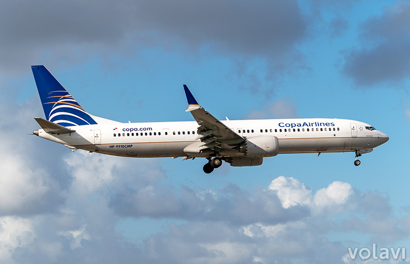 Boeing 737 MAX 9 de Copa Airlines aterrizando en Miami.