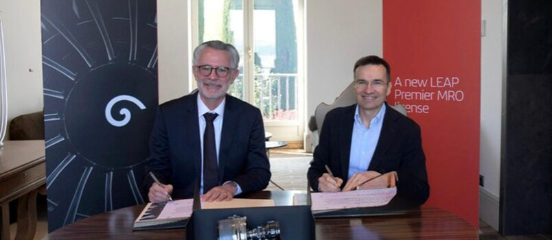 Gaël Méheust, presidente y CEO de CFM; junto a Marco Sansavini, CEO de Iberia en la firma del acuerdo.