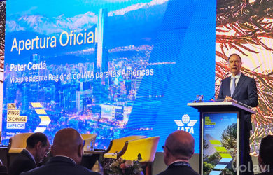 Peter Cerdá, vicepresidente de IATA para la Américas, en la bienvenida a Wings of Change 2026.