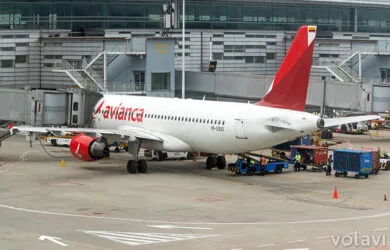Airbus A320 de Avianca (HK-5393), en el terminal nacional del Aeropuerto El Dorado de Bogotá.