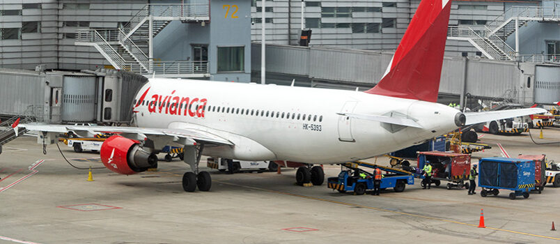 Avianca inicia ventas de nuevos vuelos a Miami y Fort Lauderdale Airbus A320 de Avianca (HK-5393), en el terminal nacional del Aeropuerto El Dorado de Bogotá.
