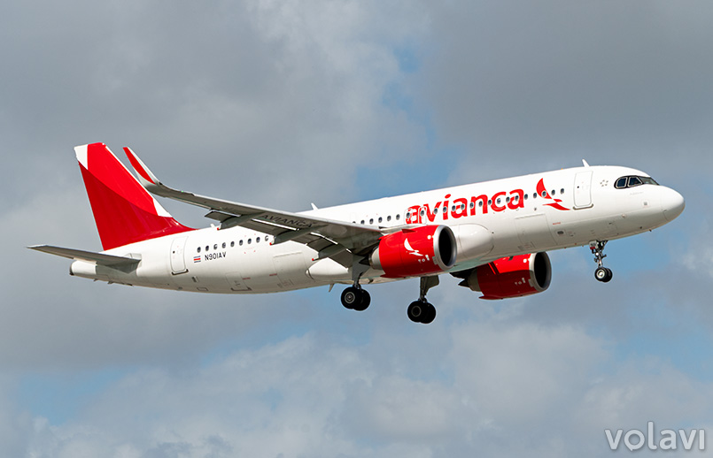 Airbus A320neo de Avianca (N901AV), aterrizando en Miami.