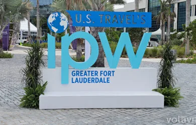 Logo oficial de IPW 2026 organizado por Greater Fort Lauderdale.