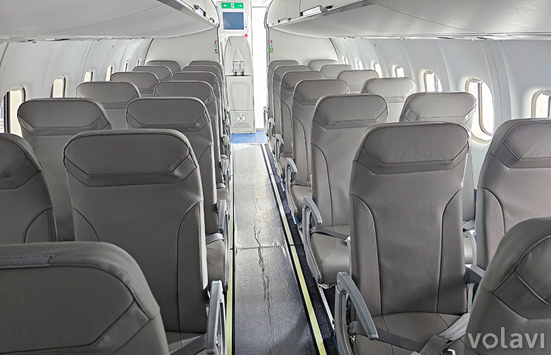 Cabina del nuevo ATR 72-600 (HK-5485) de Satena.