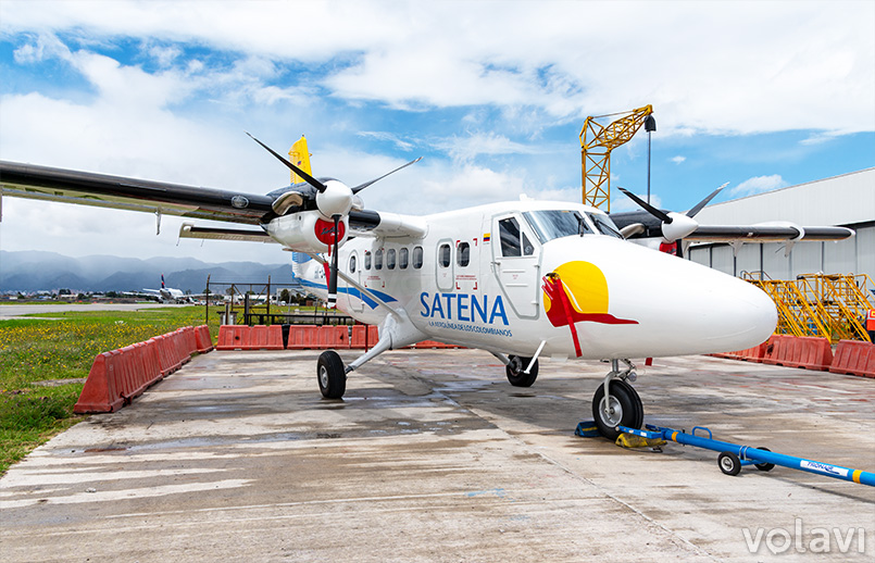 Nuevo Twin Otter de Satena (HK-5468), en el hangar de Bogotá.