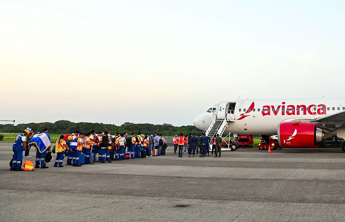 Transporte de ayudas a Venezuela desde El Salvador por parte de Avianca.