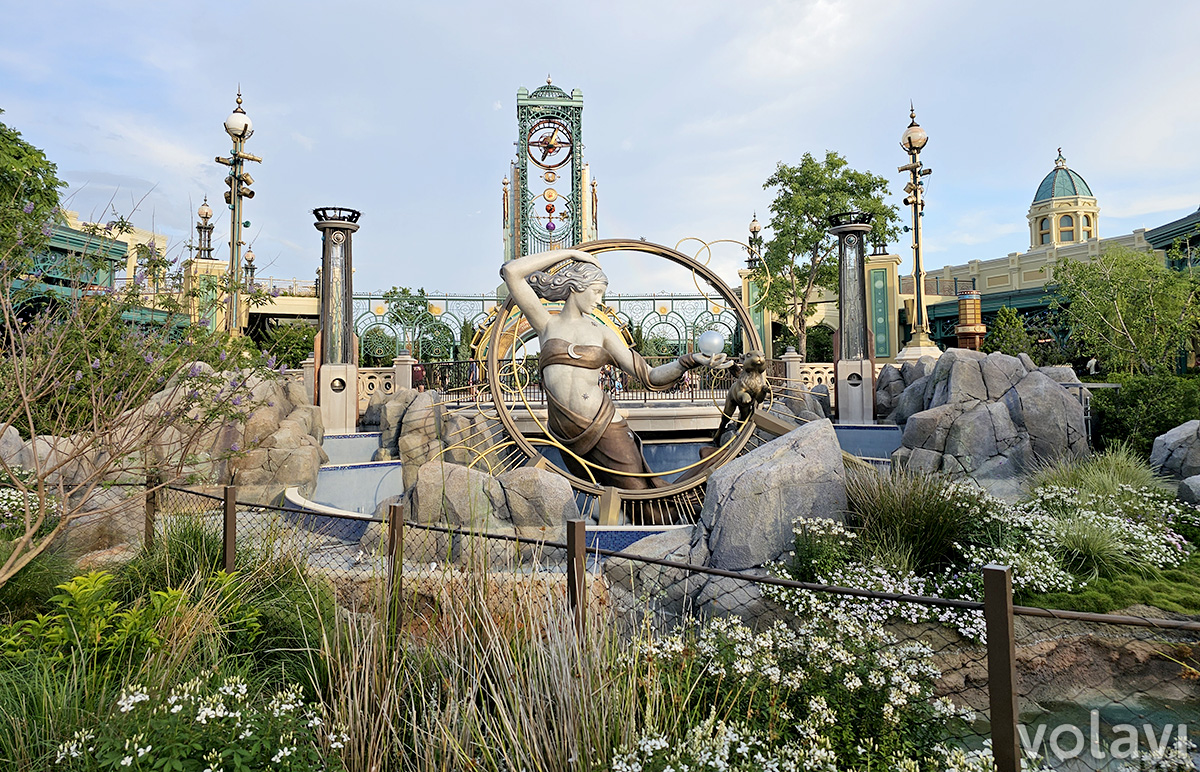 Jardines de Celestial Park en Epic Universe. Jardines de Celestial Park en Epic Universe.