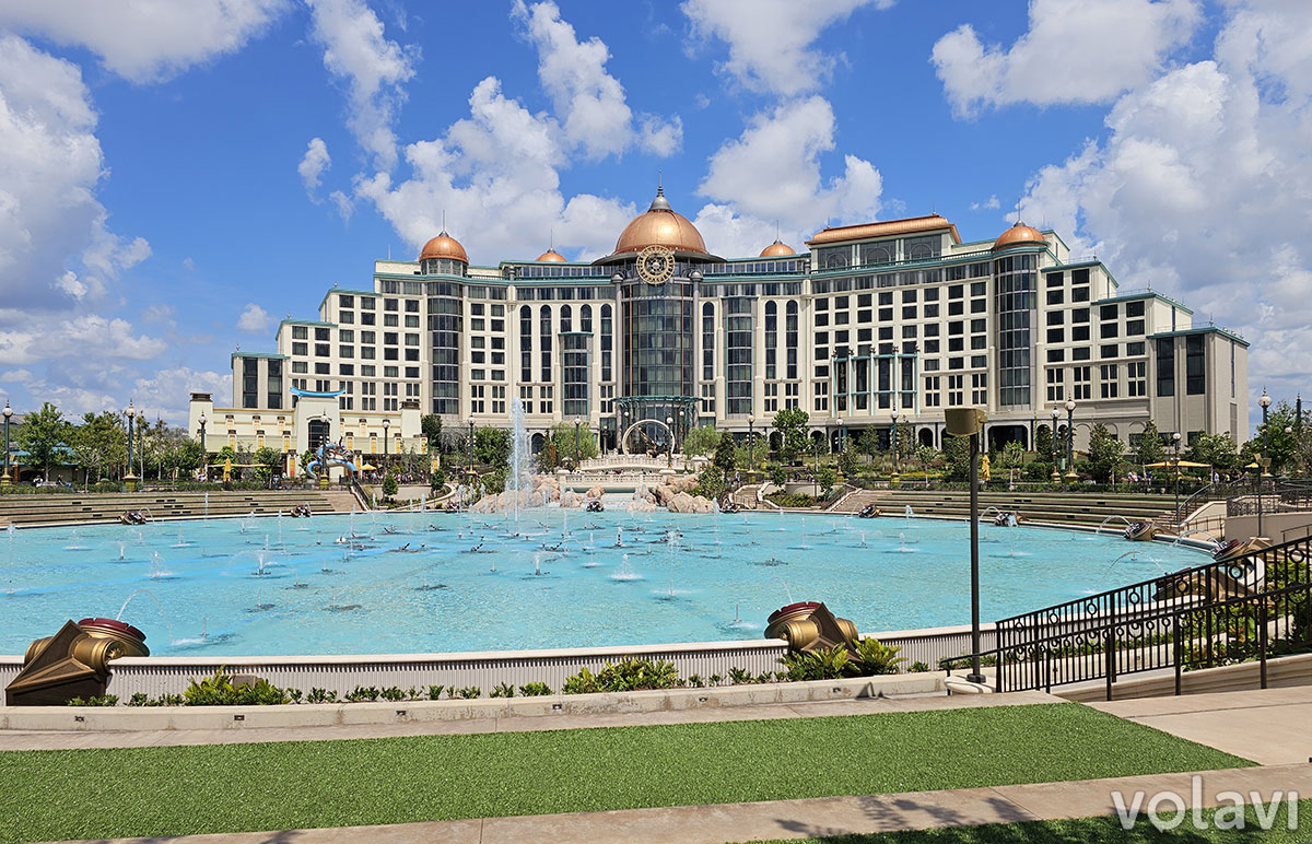 Hotel de Universal, visto desde Celestial Park en Epic Universe. Hotel de Universal, visto desde Celestial Park en Epic Universe.