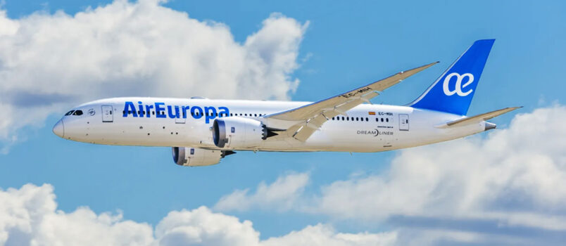 Boeing 787-8 de air Europa en vuelo.