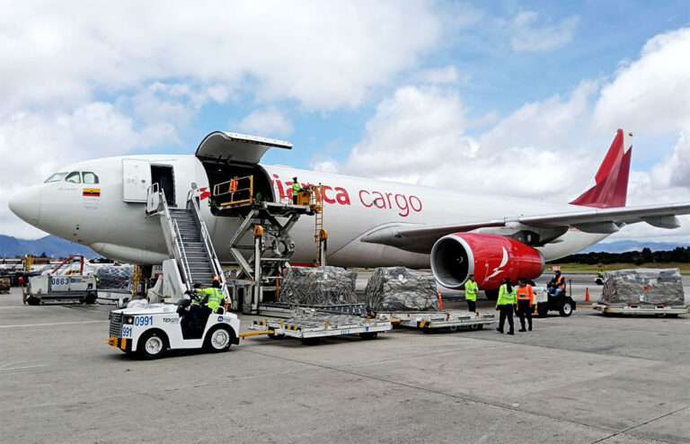 Transporte de ayuda humanitaria a Venezuela por parte de Avianca Cargo.