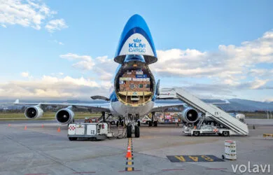 Boeing 747-400F de KLM Cargo en el Aeropuerto Internacional Mariscal Sucre de Quito, Ecuador.