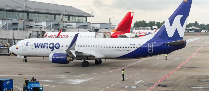 Wingo superó los 1,8 millones de pasajeros y aceleró expansión en Colombia Boeing 737-800 de Wingo (matrícula HP-1714CMP) en el Aeropuerto El Dorado de Bogotá.
