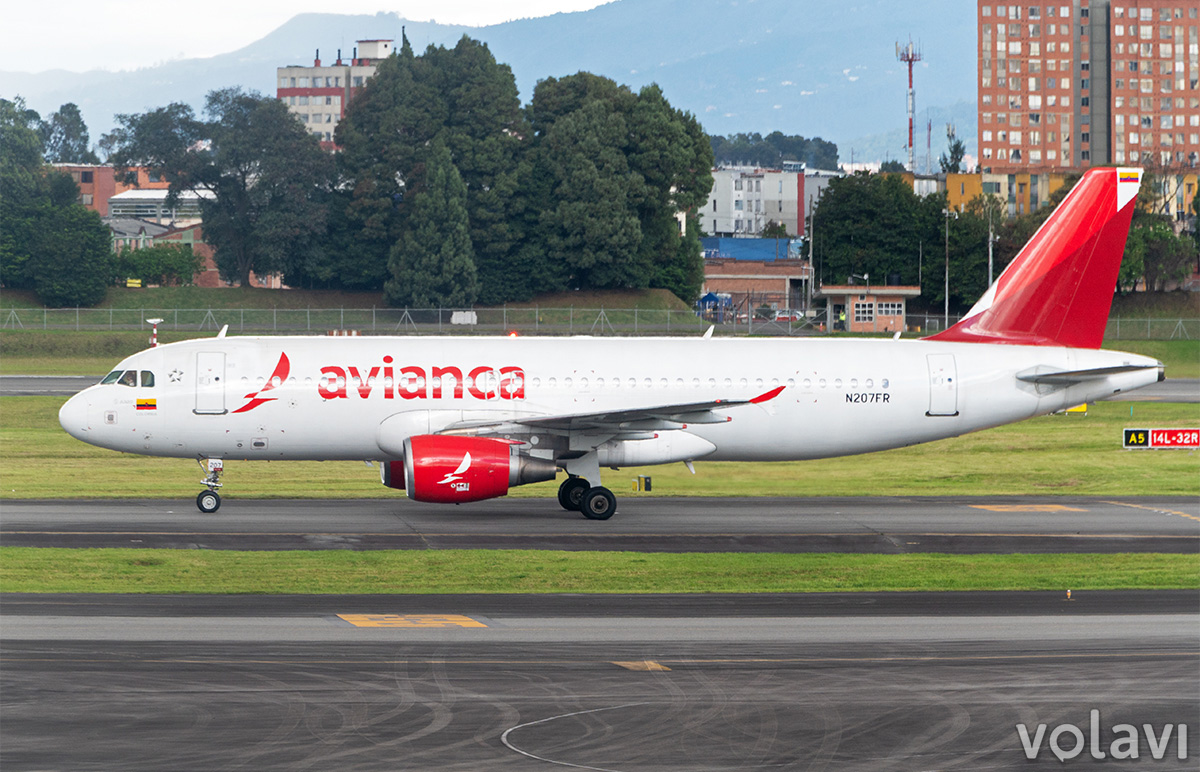 Airbus A320 de Avianca (matrícula N207FR), en el Aeropuerto El Dorado de Bogotá.