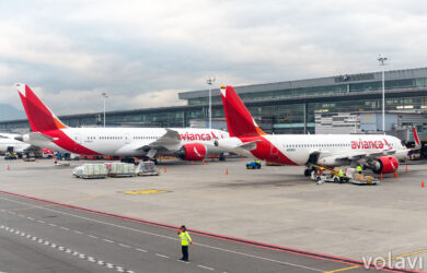 Boeing 787-8 y Airbus A320neo de Avianca en el Aeropuerto El Dorado de Bogotá.