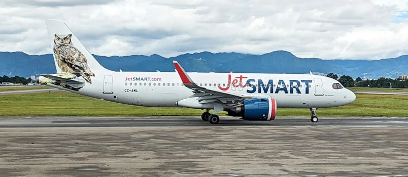 JetSmart permitirá comprar vuelos a cuotas sin intereses: así funcionará Airbus A320neo de JetSmart (CC-AWL), en el Aeropuerto El Dorado de Bogotá.