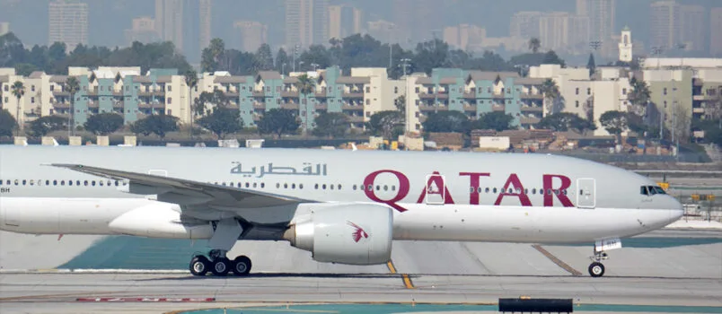 Boeing 777-200LR de Qatar Airways (A7-BBH), como el que volará a Bogotá y Caracas.