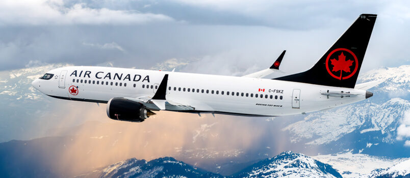 Boeing 737 MAX 8 de Air Canada (matrícula C-FSKZ), volando sobre Canadá.
