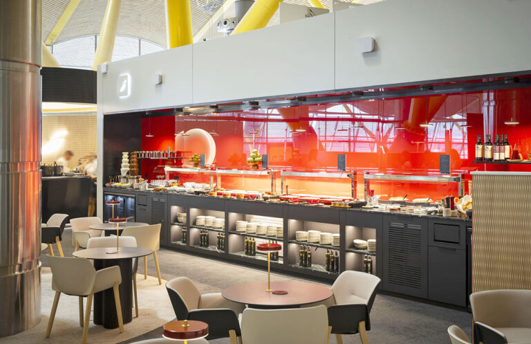 Iberia estrena nueva sala VIP en la T4 de Madrid-Barajas
