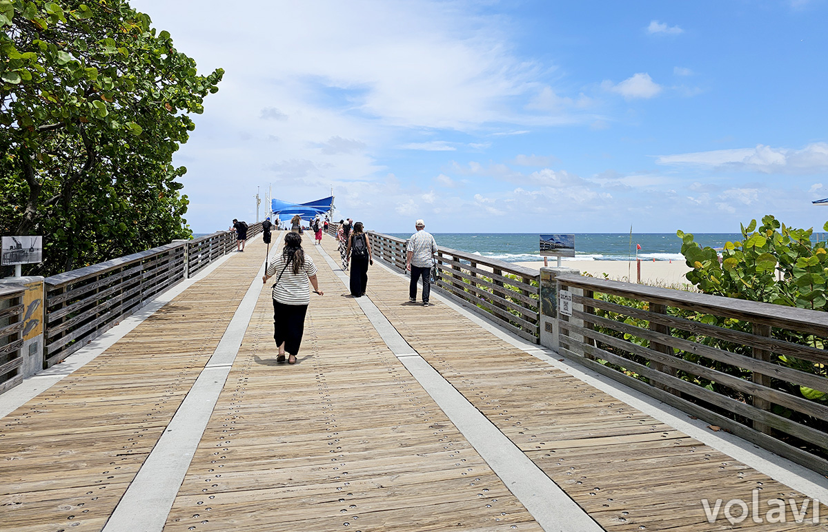 Ingreso al muelle de Pompano Beach. Ingreso al muelle de Pompano Beach.
