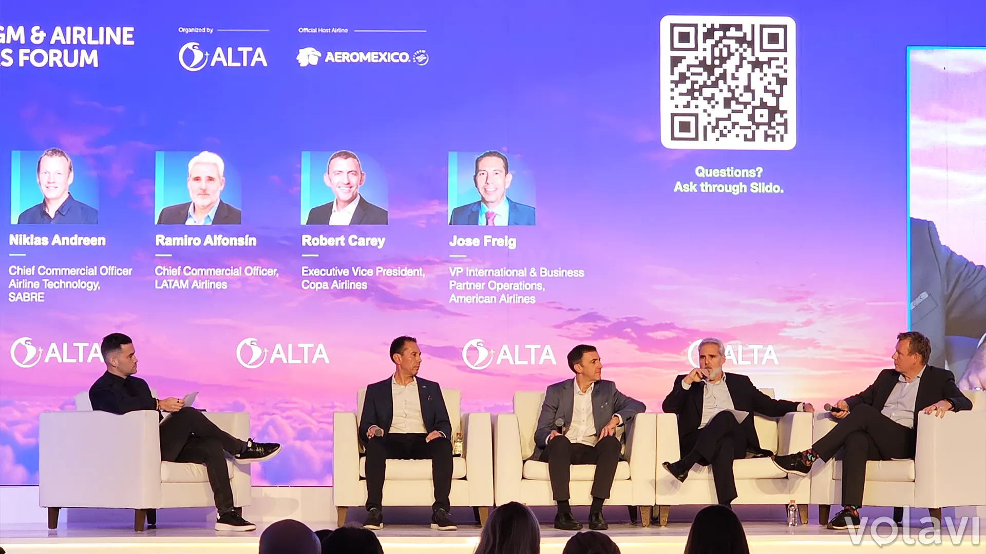 CFO's de LATAM Airlines, Copa Airlines, American Airlines y Sabre, analizan el panorama de la rentabilidad de las aerolíneas en la región.