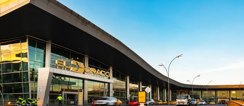 El Dorado es el aeropuerto más conectado de Latinoamérica según OAG Vista exterior de la terminal del Aeropuerto El Dorado de Bogotá.