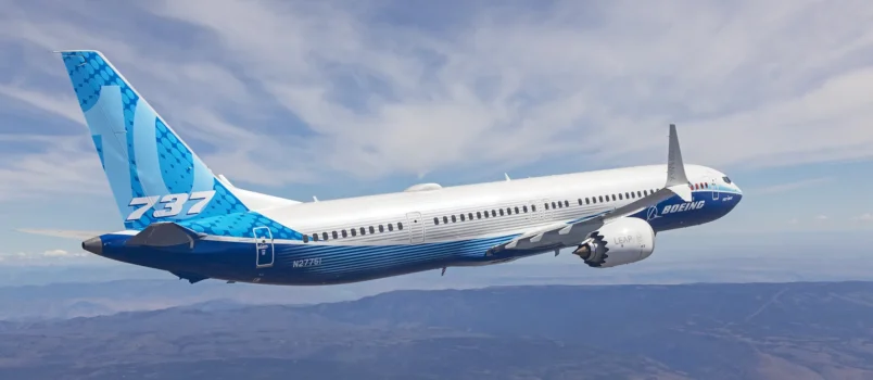 La FAA certifica el Boeing 737 MAX 10 y se abre camino para sus primeras entregas Boeing 737 MAX 10 de prueba, durante un vuelo sobre Estados Unidos. Foto: Boeing - Paul Weatherman