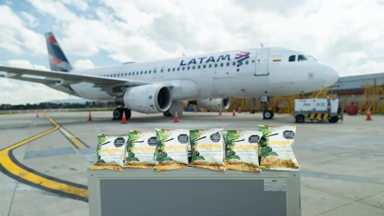 LATAM Airlines celebró 15 años de su operación en Colombia